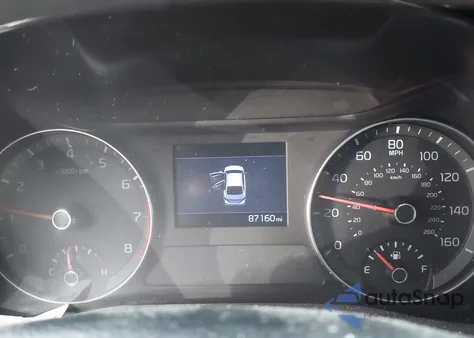 2019 Kia Forte Lxs z USA, uszkodzony, nr VIN 3KPF24AD7KE076533